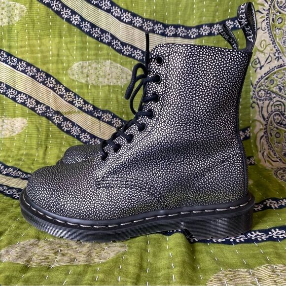Dr. Martens Pascal Metallic Pebble Combat Boots Size 6 - Picture 7 of 16